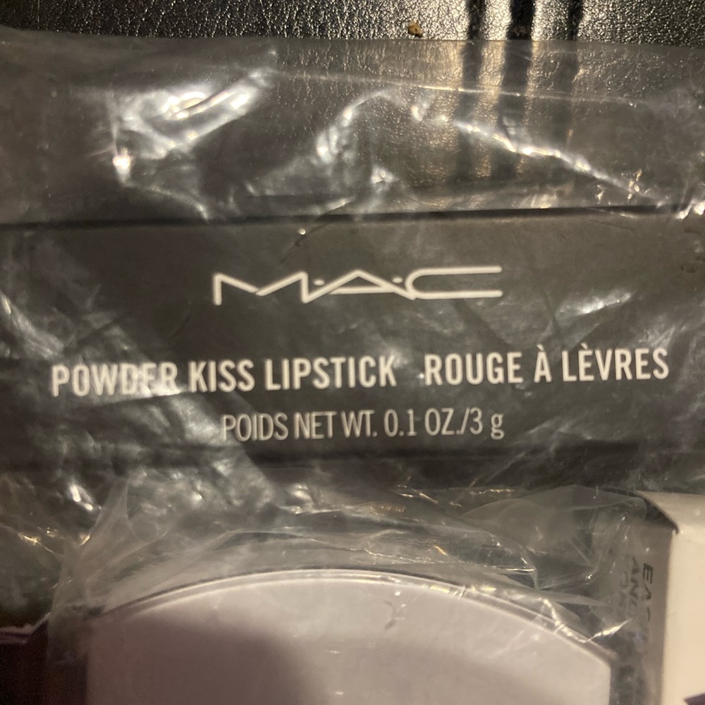 MAC Cosmetics - Picture 11 of 13